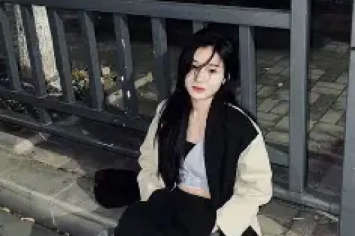 震惊！27岁韩国女偶像实名揭露娱乐圈潜规则：资源分配不公队友陪高层上位自己拒拍大尺度戏码！
